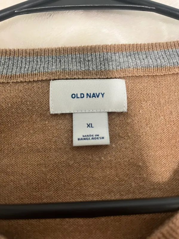 Old Navy sweater - Image 3