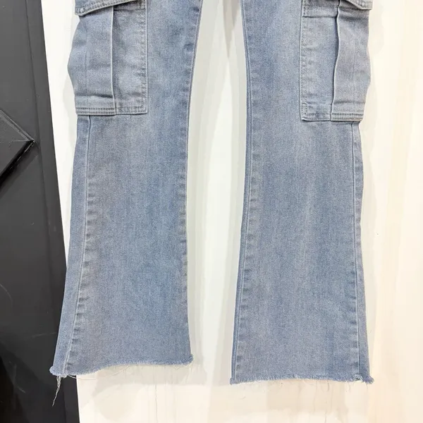 Indigo Rein Light Wash Utility Cargo Flare Jeans Juniors Size 3 - Image 3