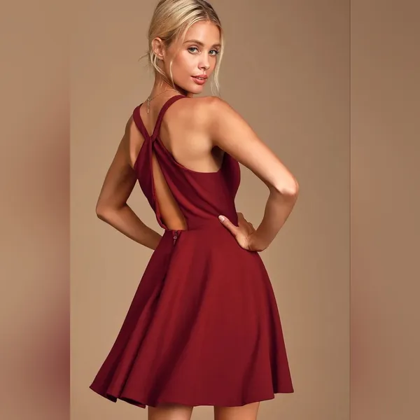 Lulus NWT Wonder Whirl Wine Red Twist Back Skater Dress Size Small - Image 3