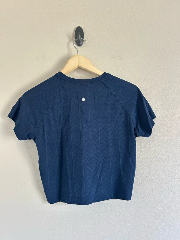 Lululemon Swiftly Pointelle Cropped Short Sleeve Tee SZ 12 NEW WT Retail $68 - Image 3