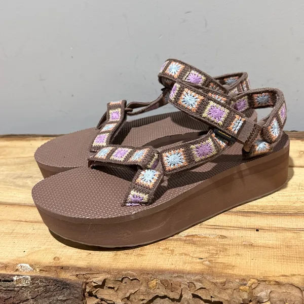 NEW TEVA women's flatform universal crochet sandal in unwind Size 9 A23 - Image 3