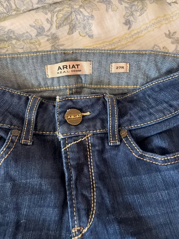 Ariat jeans  - Image 3