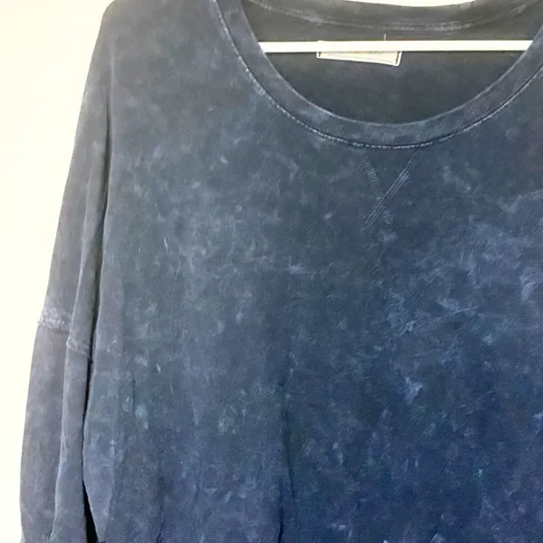 FREE PEOPLE Womens Medium Navy Acid Wash Long Sleeve Crew Neck Top - Image 3