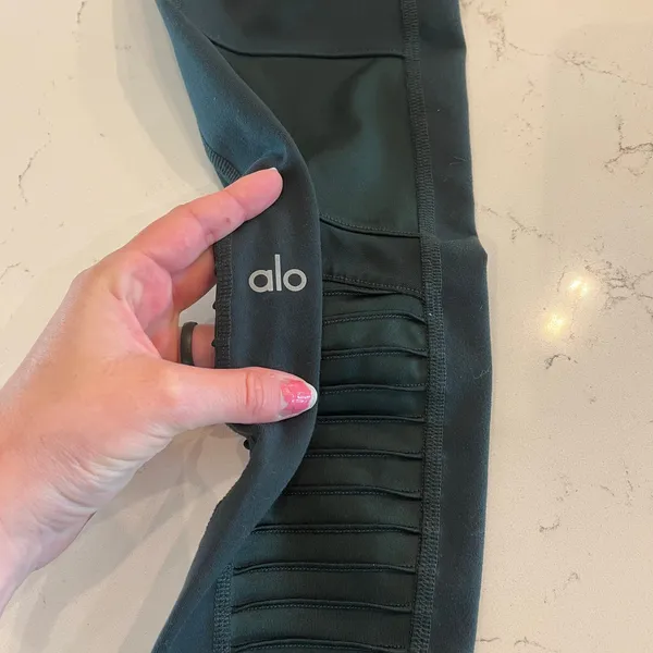 Alo Yoga High Waisted Moto‎ Leggings Green Size Small - Image 6