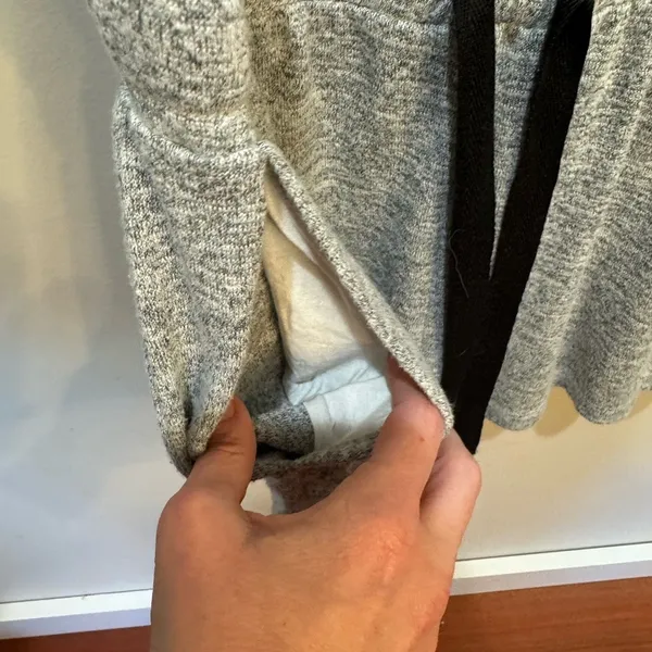 Wilfred‎ Free Aritzia Heather Grey Knit Sleeveless Romper Pockets S RPS7-8467-24 - Image 5