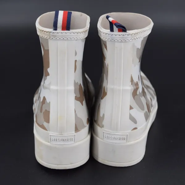 Tommy Hilfiger Rain Boots Women Size 8 Camo Print Ankle Rubber Good Condition - Image 5