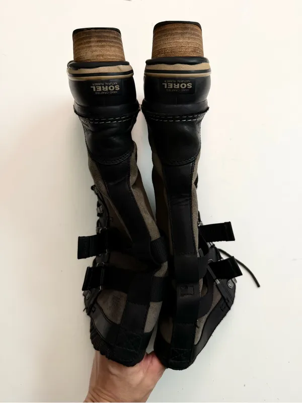 Sorel Boots Conquest Carly Leather Tall Lace Up Buckles Moto Olive Green Black - Image 7