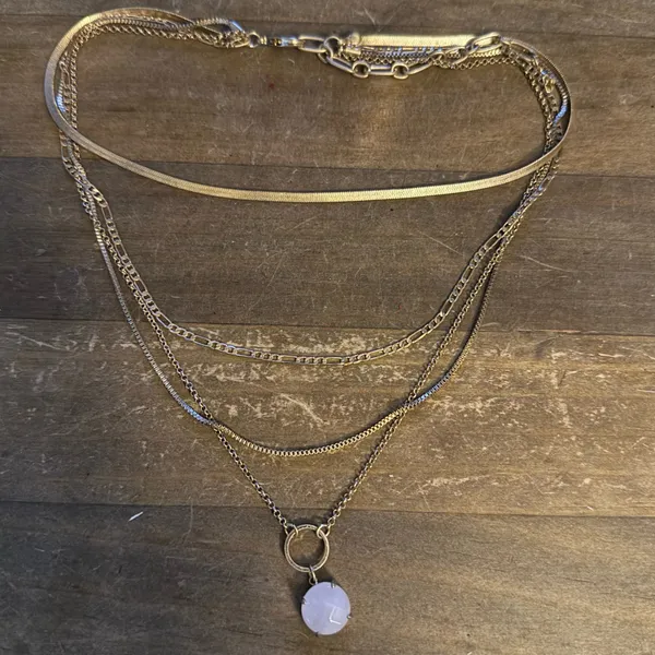 Gold tone multi layered chain rose quartz pendant necklace - Image 3