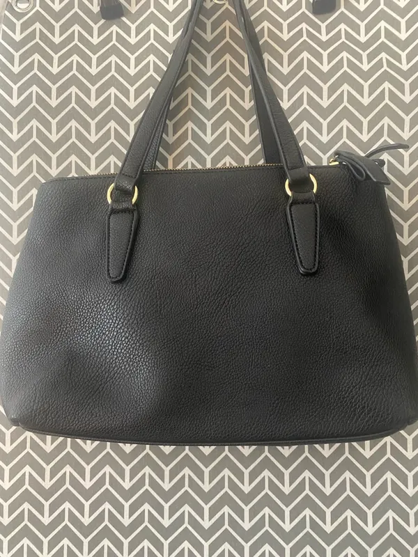 Black Handbag As Shown Excel. Cond. - Image 8