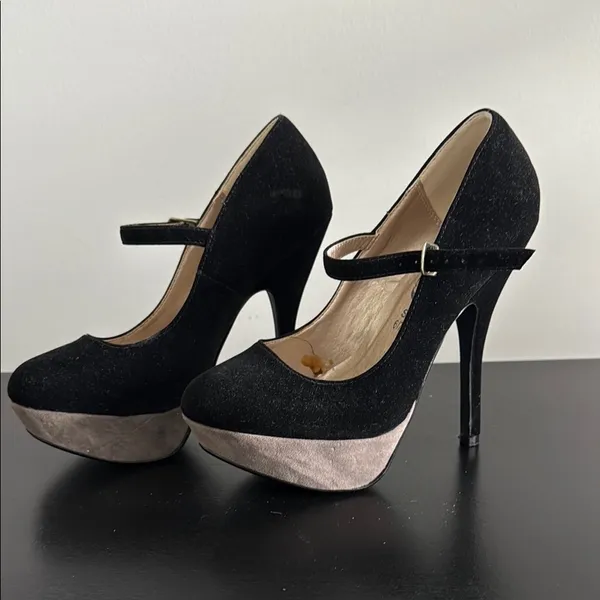 Rue21 Black and Gray/Tan‎ Platform Heels Sz SM - Image 3