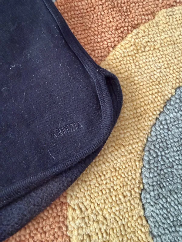 Aritzia Black Lounge Fleece Comfy Very Mini Shorts 2” Inseam Women’s Size XS - Image 2