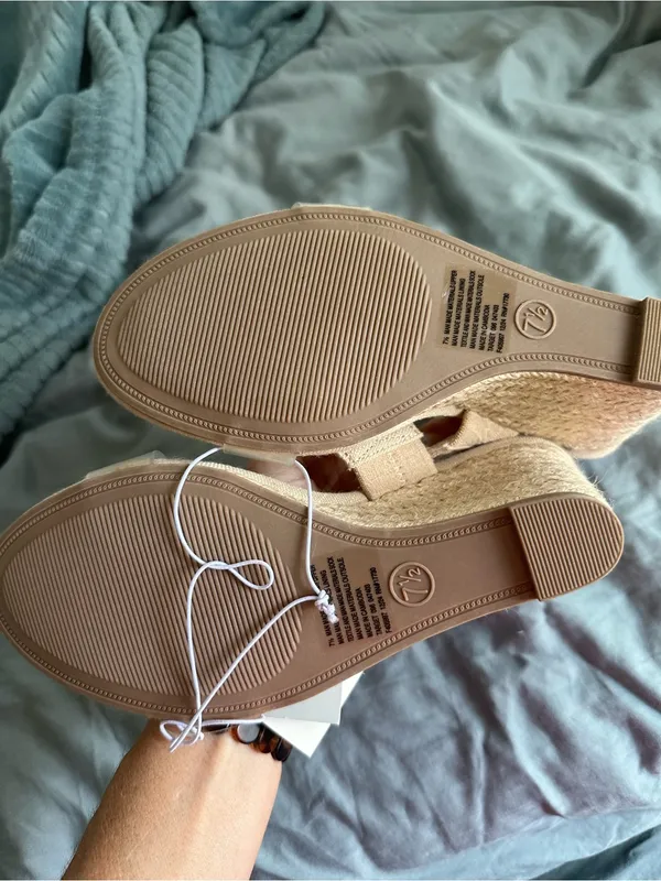 A new day ansel clear strap Wedge Sandal in Beige - Image 3