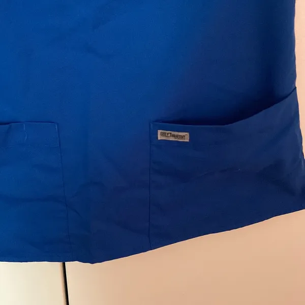 Grey’s Anatomy Professional Wear by BARCO Scrub Top Blue Small - Image 3