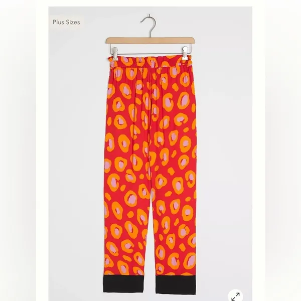 ANTHROPOLOGIE Farm Rio Hestia Leopard Print Jogger Pants Crop Animal Red - Image 10