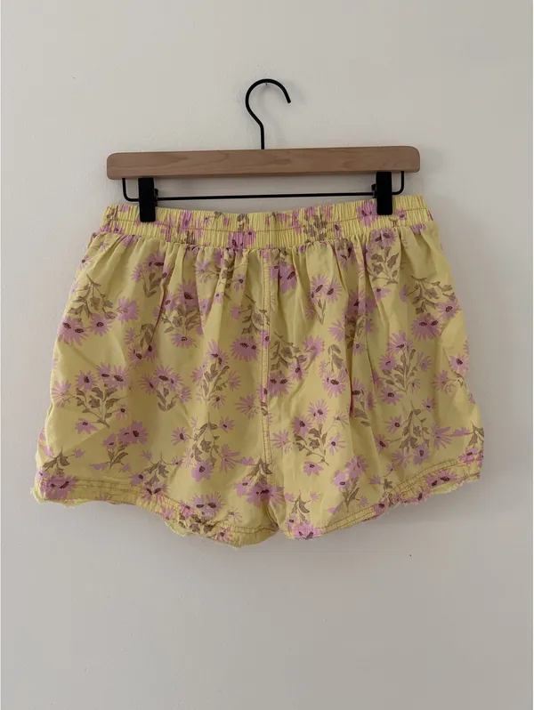 Free People Intimately Vintage Inspired Day to Day Floral Boxer Shorts medium - Image 4