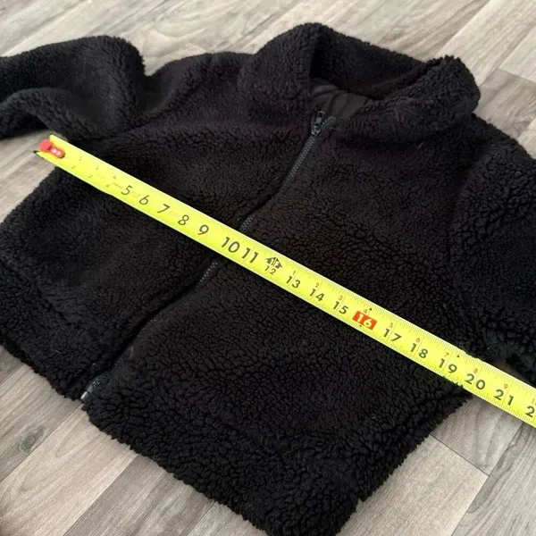 Zara Black Shearling cropped faux fur jacket coat - Image 3