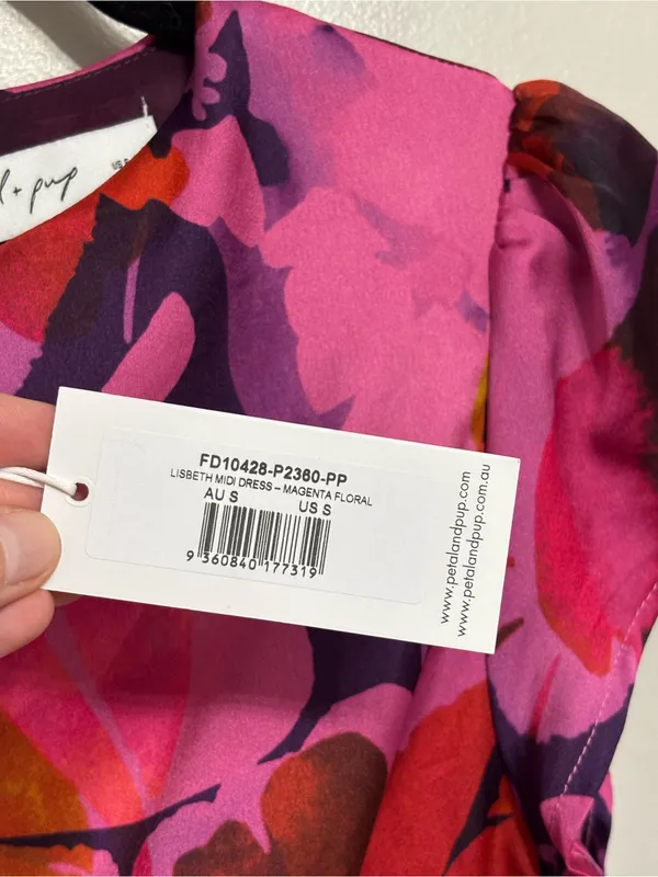 NEW Petal + Pup Lisbeth Cap Sleeve Satin Midi Dress in Magenta Floral - Size S - Image 7
