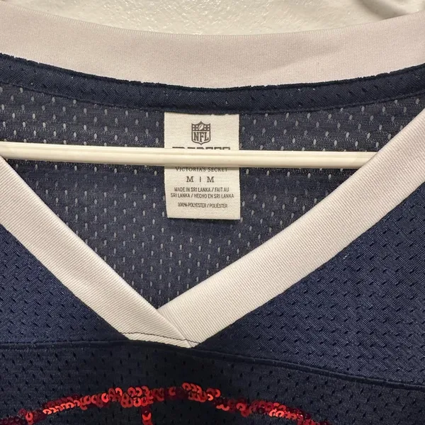 Victoria's Secret Pink new england patriots Mesh V-Neck Jersey size medium - Image 2