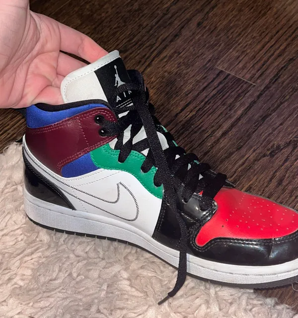 Jordan 1s - Image 3