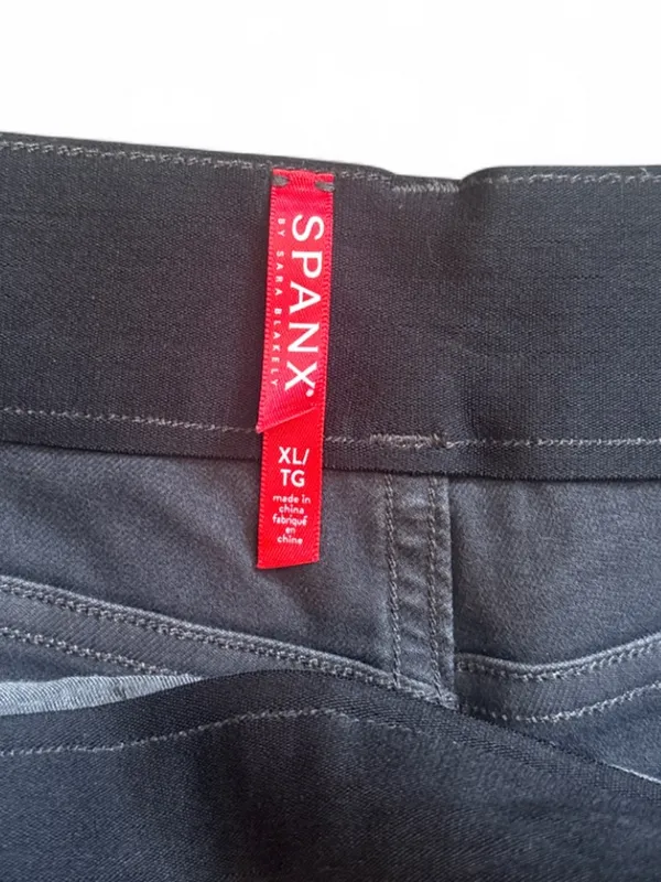Spanx 5” Twill Shorts In Washed Black Women’s Size XL Compression Stretch - Image 7