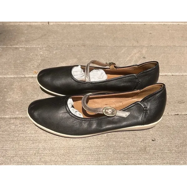Clarks Cushion Soft Black Leather Mary Jane Flats Metallic Strap Wmns 8.5 Ortho - Image 2
