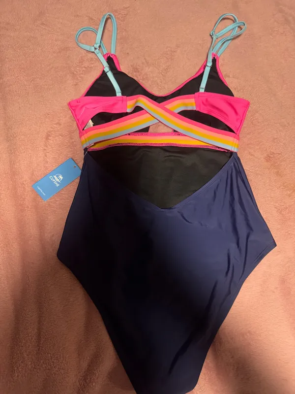 Cupshe one Peice swim  - Image 5
