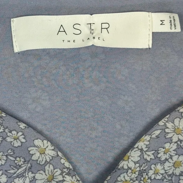 ASTR the Label Cold Shoulder Ruched Sweetheart Neckline Flutter Sleeves Size M - Image 4