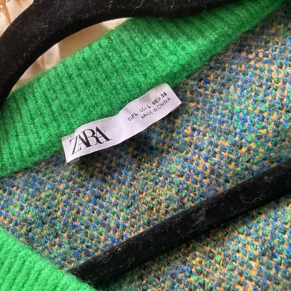 Beautiful argyle green vest - Image 2