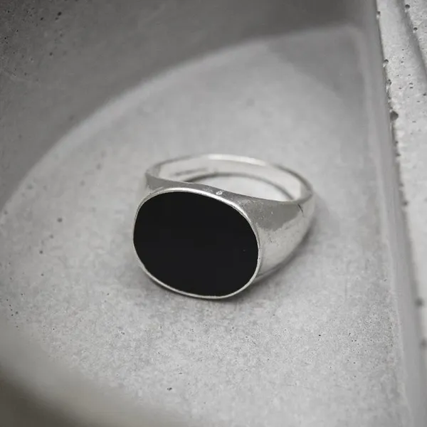 Black Signet Ring Silver - Image 2