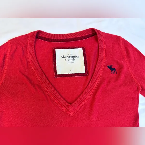 Vintage Y2K V-Neck Embroidered Moose Sweater - Red - M - Image 3