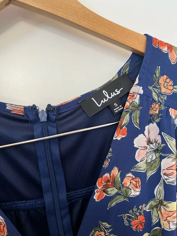 Lulus Midi Dress Blue Floral Three Quarter Sleeve - Image 2