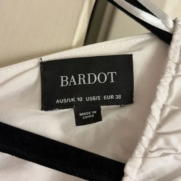 ✨Bardot Tiered MIDI White Sz 6/S Dress✨ - Image 9