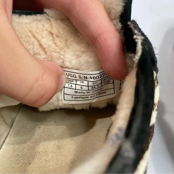 UGG Laela Sherpa lined sneakers zebra print calf‎ hair size 7.5 - Image 3