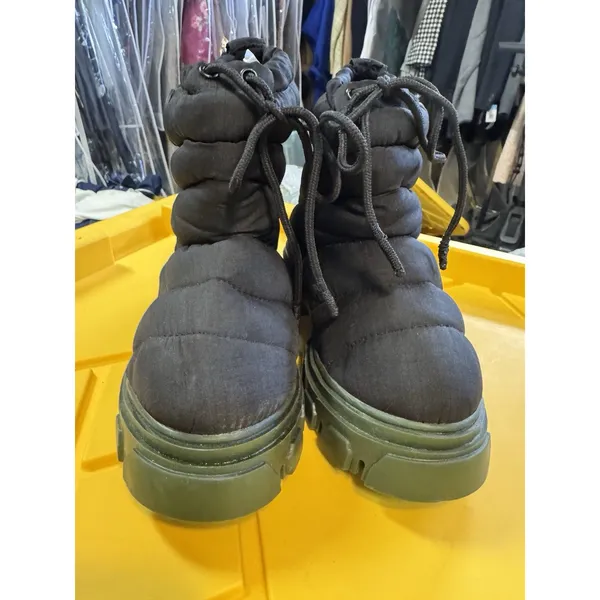 Farm Rio FARM Rio Lug Sole Bootie Size 6.5 Puffer Boot Black Green - Image 4