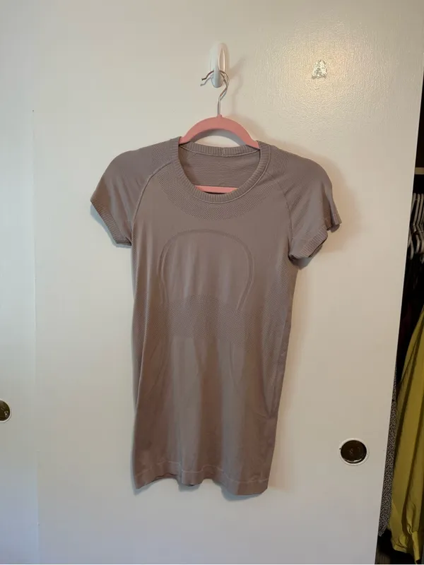 lululemon swiftly Short Sleeve Tee in Light Lavender - Image 4