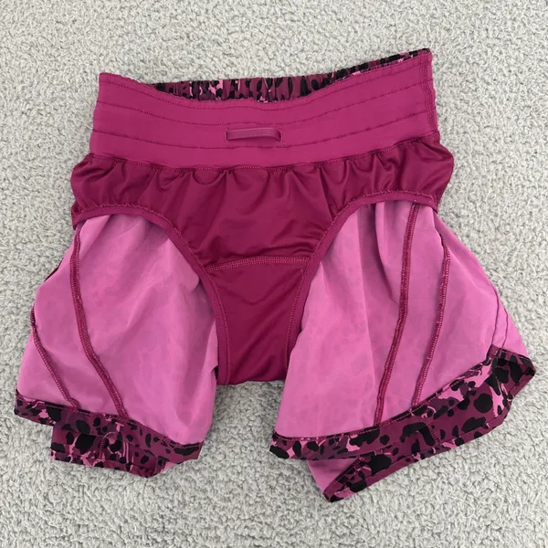 Lululemon Track That Shorts 5" Cheetah‎ Camo Athletic Athleisure Gym Women's 4 - Image 4