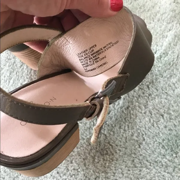 ULTRA COMFY leather sandals 🌷🌷🌷NWOTB - Image 6