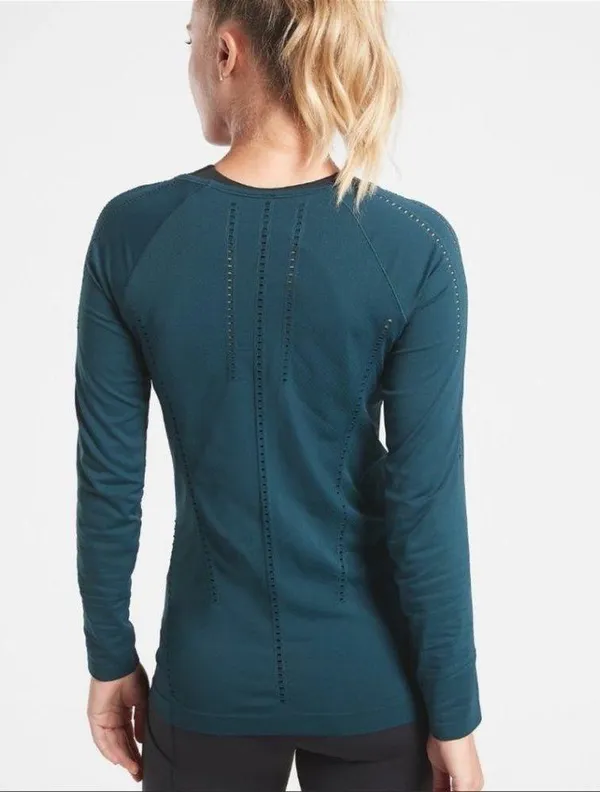 Athelta Foothills Long Sleeve Top in Nordic Teal - Image 6