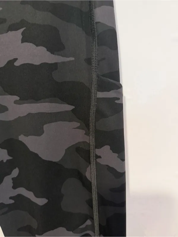 Athleta Ultimate Stash Black Camo Leggings - Image 2