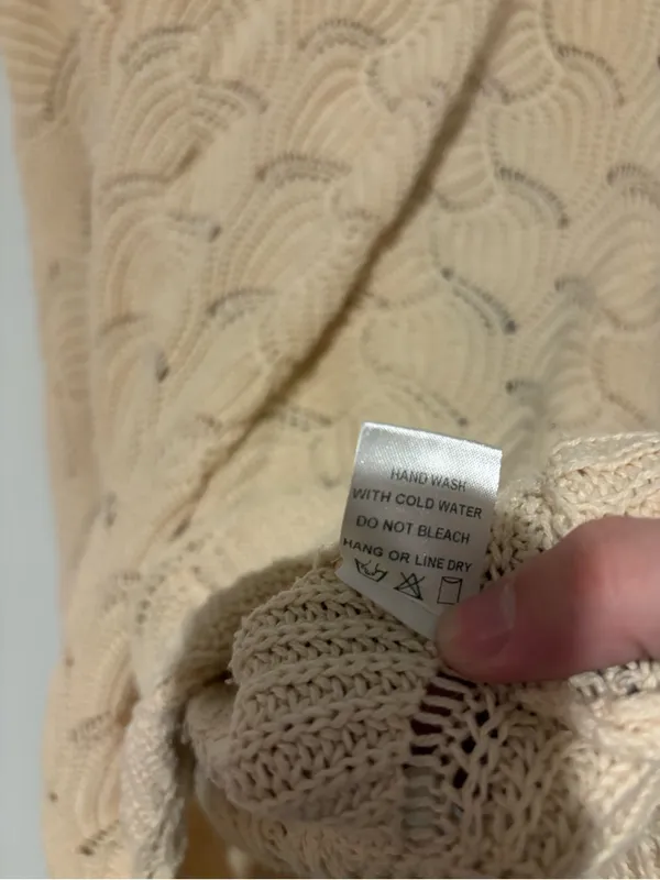 Andree by Unit Oversized Retro Dolman Scalloped Hem Sweater Beige 2X - Image 5