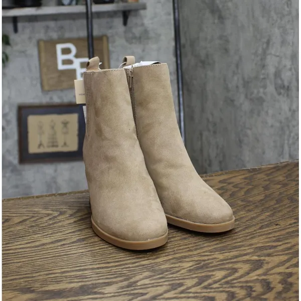 NWT Universal Thread Winter Boots with Memory Foam Insole Taupe Brown 5.5M - Image 7