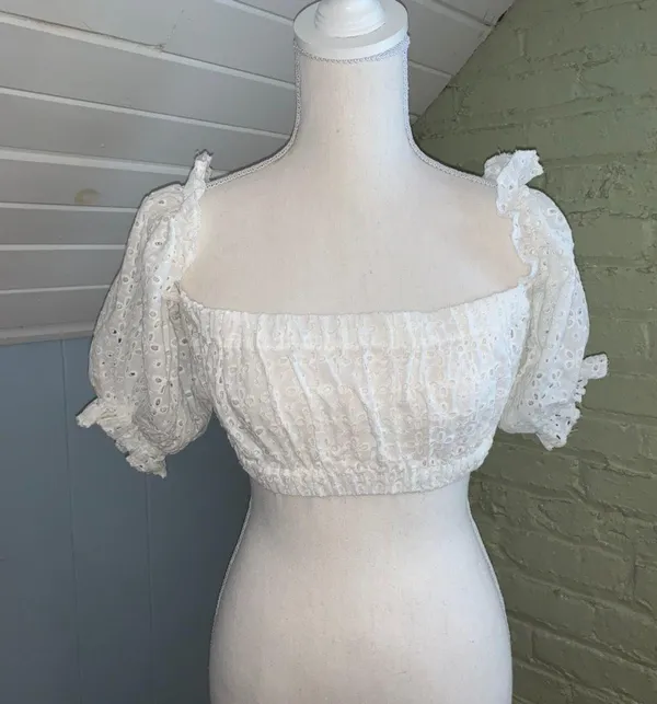 White Puff Sleeve Crochet Crop Top - Image 2