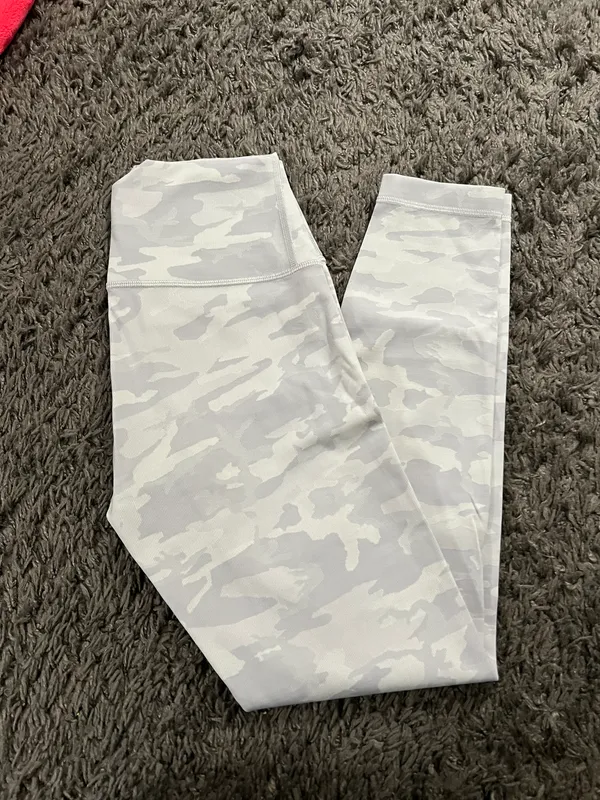 Lululemon White Camo Wunder Under Leggings - Image 2