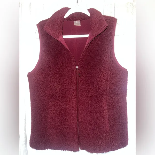 Calia By Carrie Underwood Sherpa Crimson Vest With Pockets Size Large - Image 2