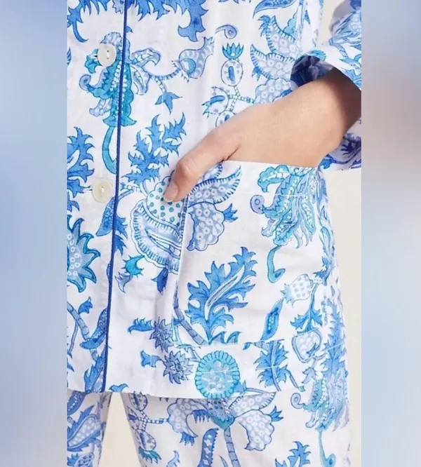 Roller Rabbit Women’s Amanda Printed Loungewear Top in Blue/White Size M - Image 3