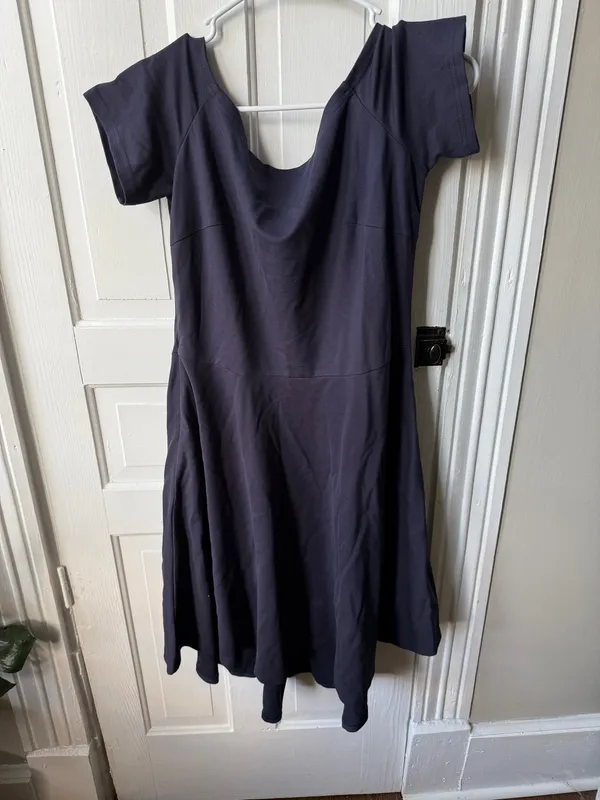 Amazon Homecoming Dress Navy Blue Large - Image 3