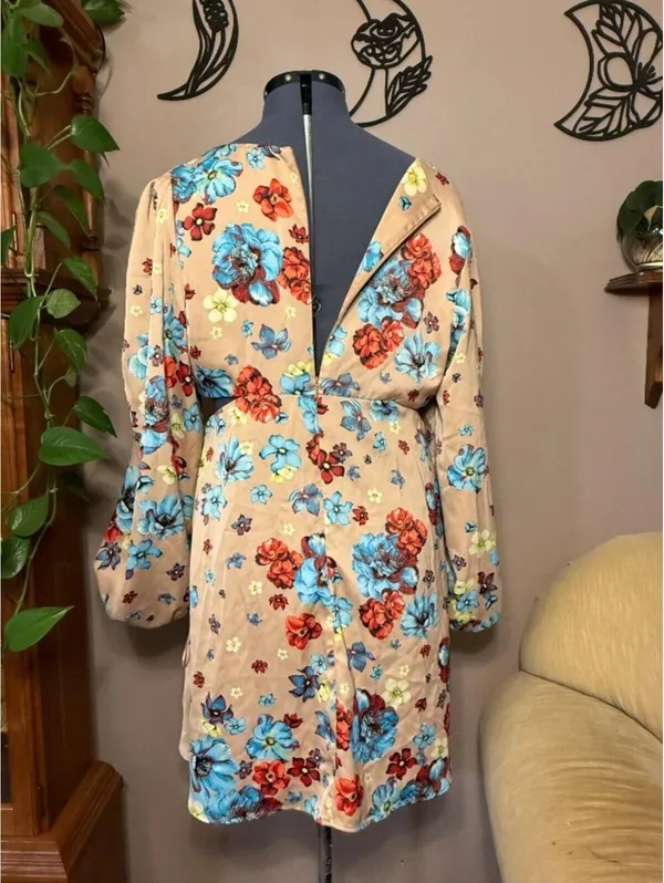 AFRM Beige Floral Long Sleeve Mini Dress with Blue & Red Blooms New w/o Tags - Image 3