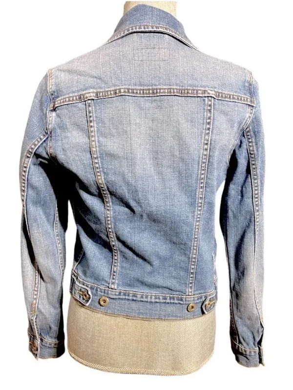 Levi's Original Trucker Jacket 
Medium Wash size Small - Image 6