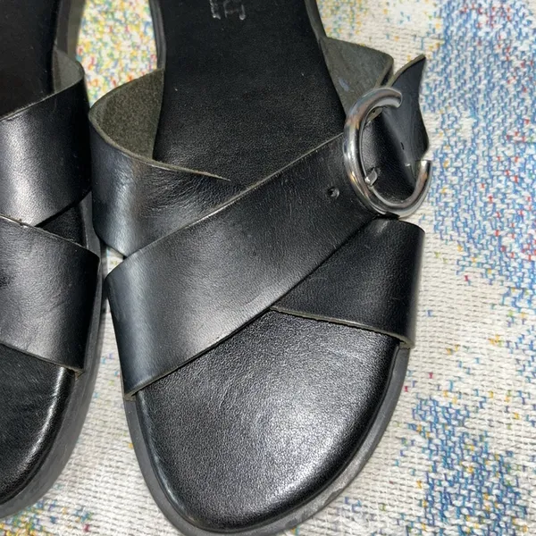 Don Uorri Size 40 Black Leather Sandals - Image 3