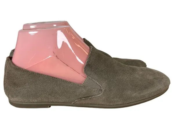 Lucky Brand Taupe Suede Slip On Flats Women's Size 7.5 - Image 3